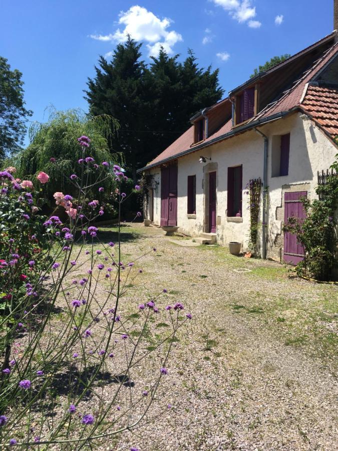 Gite Les Tazons - Pays De George Sand Montipouret Exterior photo